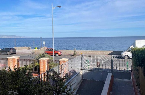 Santa Teresa di Riva Apartment | 120 m² Apartment ∙ 3 bedrooms ∙ 5 guests