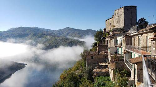 Castel di Tora Apartment | 125 m² Apartment ∙ 4 bedrooms ∙ 10 guests