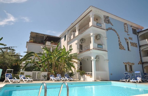 Orosei Apartment | 126 m² Apartment ∙ 3 bedrooms ∙ 10 guests