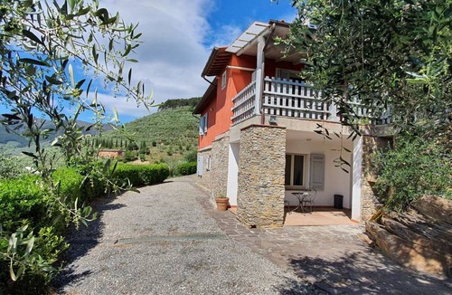 Cascine-La Croce Villa | 140 m² Villa ∙ 2 bedrooms ∙ 6 guests