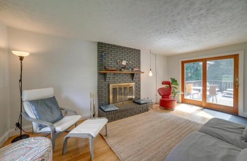 Monroe Heights House | 15 Mi to Pittsburgh: WFH-Friendly Home w/Deck