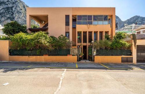 Addaura Apartment | 150 m² Apartment ∙ 2 bedrooms ∙ 4 guests