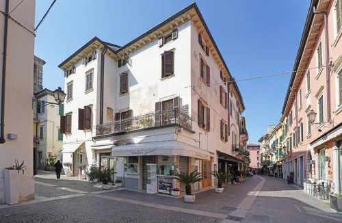 Peschiera del Garda City Centre Apartment | 150 m² Apartment ∙ 2 bedrooms ∙ 6 guests
