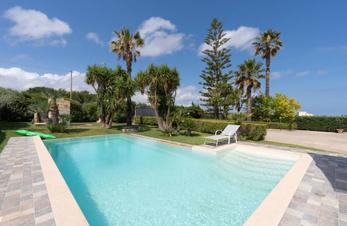 Partinico Villa | 150 m² Villa ∙ 3 bedrooms ∙ 7 guests