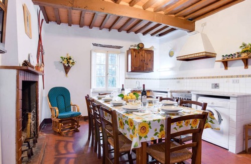 Mologno House | 160 m² House ∙ 4 bedrooms ∙ 9 guests