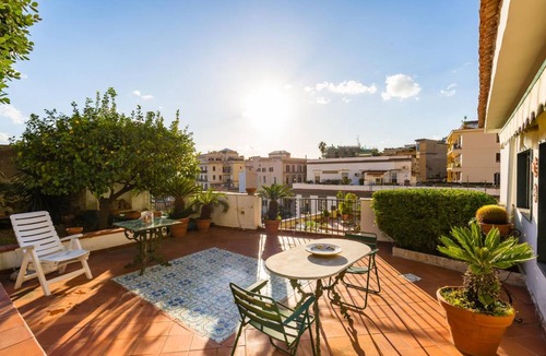 Vittorio Emanuele Apartment | 170 m² Apartment ∙ 3 bedrooms ∙ 9 guests