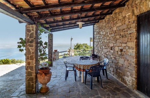 Castellabate House | 170 m² House ∙ 4 bedrooms ∙ 8 guests