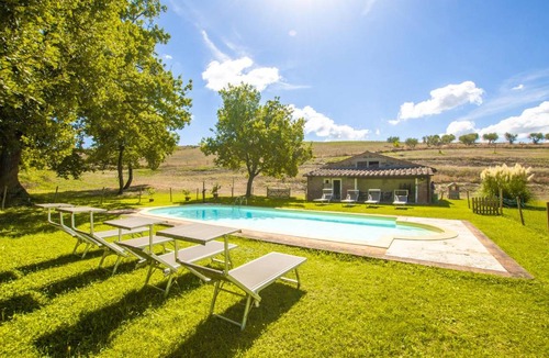 Sarteano Villa | 170 m² Villa ∙ 3 bedrooms ∙ 6 guests