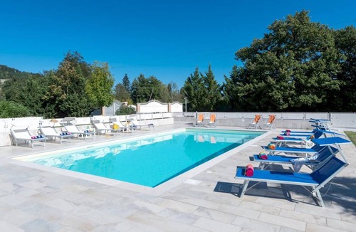 Fossombrone Villa | 170 m² Villa ∙ 6 bedrooms ∙ 16 guests