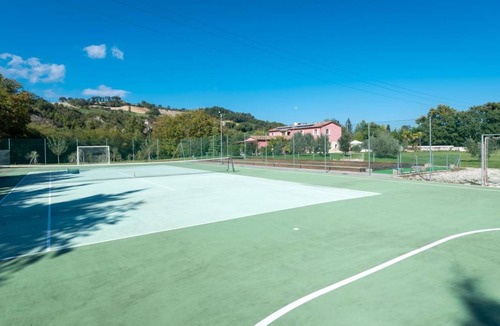 Fossombrone Villa | 170 m² Villa ∙ 6 bedrooms ∙ 16 guests