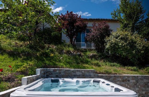 Castel d'Aiano Bed & Breakfast | 18 m² Bed and breakfast ∙ 2 guests
