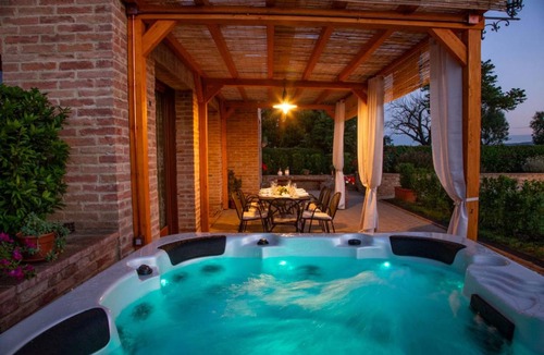 Siena House | 180 m² House ∙ 4 bedrooms ∙ 8 guests