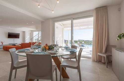 Modica Villa | 180 m² Villa ∙ 4 bedrooms ∙ 8 guests