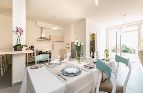 Montelupone Villa | 180 m² Villa ∙ 4 bedrooms ∙ 10 guests