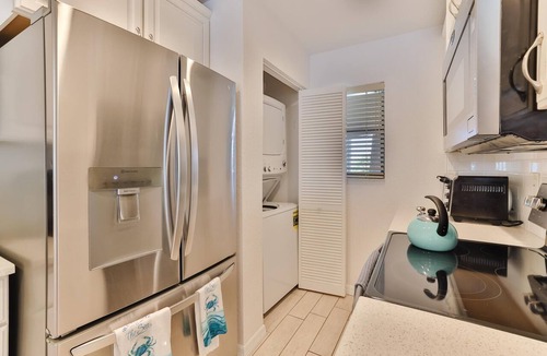 Bouchelles Island Condo | 2/2 Riverfront Condo at Bouchelle Island