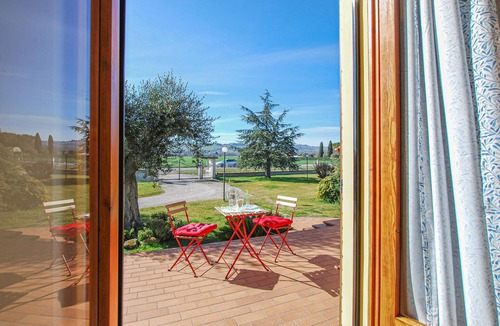 Corridonia House | 2 bedroom beautiful home in Corridonia