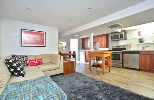 Kensington Apartment | 2-Bedroom Private Garden Level Apt