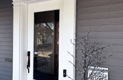 Bluffton House | 2-bedroom Victorian duplex in peaceful downtown Bluffton