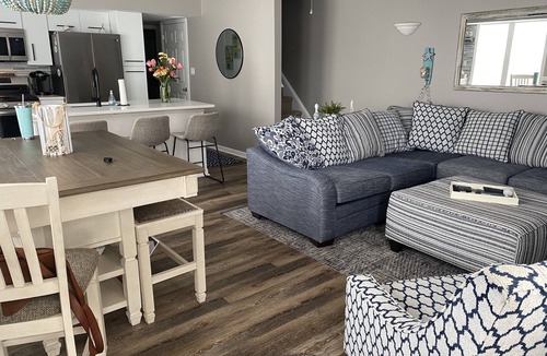 North Wildwood House | 2 Blocks From Beach 1st Floor Town Home 316 E 17th Ave w/beach cruisers