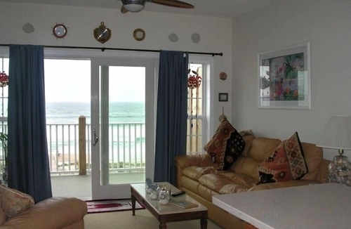 Hatteras Condo | 2 BR/2 BA Hatteras Top Floor Oceanfront Condo