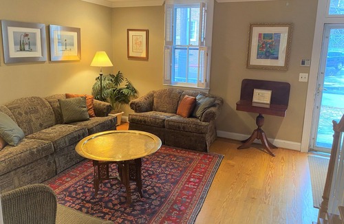 Historic District House | 2 BR home in historic Downtown Annapolis. Walk to everything!