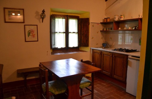 Castelfranco di Sopra Apartment | 2 cozy rooms in amazing Tuscany with rustic style
