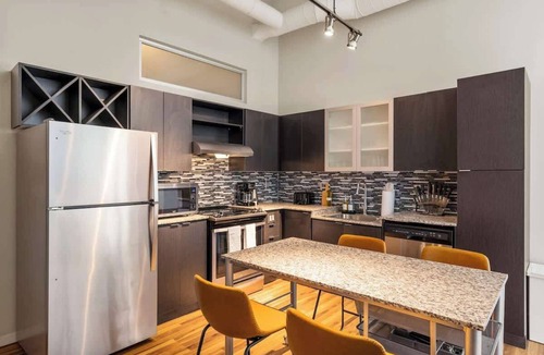 Downtown Cincinnati Apartment | 2 King | Sky Lounge, Hot Tub Downtown