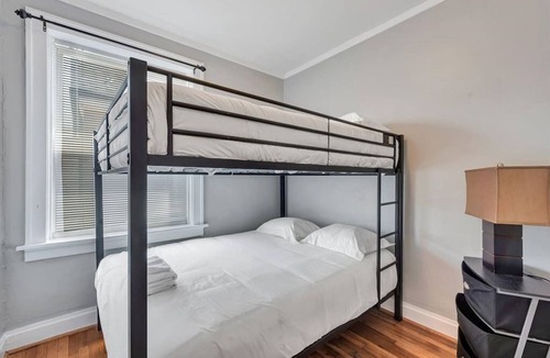 Southwest Garden House | 2 private suites, 2 full kitchens - 2nd floor