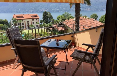 Luogo Ameno Apartment | 2-room apartment with balcony and terrace in a park with pool