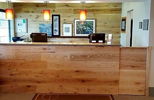 Springfield Hotel | 2-Star Hotel ∙ Country Inn & Suites by Radisson, Springfield, OH