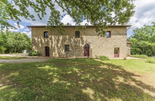 Massa Marittima House | 200 m² Farmhouse ∙ 5 bedrooms ∙ 14 guests