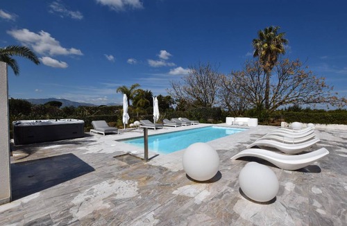Partinico House | 200 m² House ∙ 6 bedrooms ∙ 14 guests