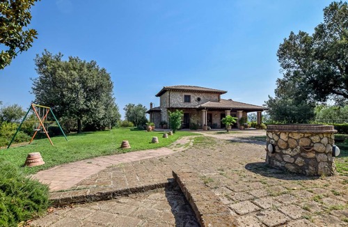 Corbara House | 200 m² House ∙ 3 bedrooms ∙ 6 guests