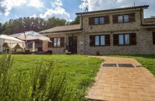 Falerone Villa | 200 m² Villa ∙ 5 bedrooms ∙ 10 guests