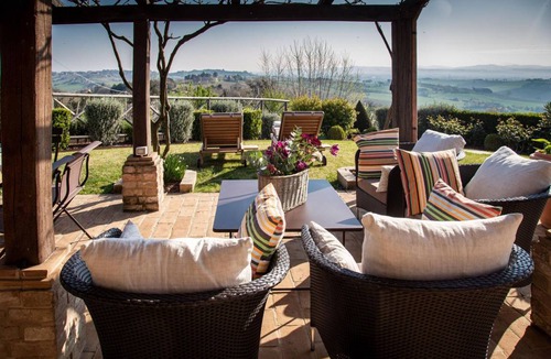 San Marcello Villa | 200 m² Villa ∙ 3 bedrooms ∙ 10 guests