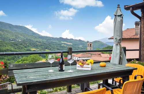Piazza al Serchio House | 210 m² House ∙ 4 bedrooms ∙ 8 guests