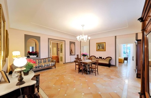 Castellabate Historic Centre Apartment | 220 m² Apartment ∙ 4 bedrooms ∙ 8 guests