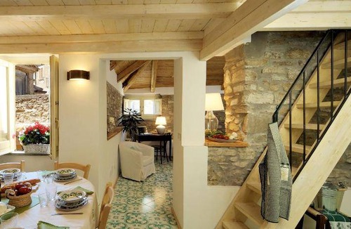 Castellabate Historic Centre Apartment | 220 m² Apartment ∙ 4 bedrooms ∙ 8 guests