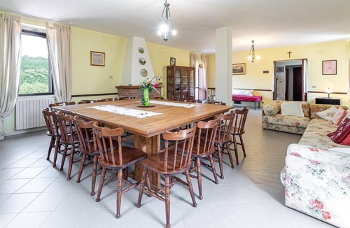Sessa Cilento House | 220 m² House ∙ 5 bedrooms ∙ 11 guests