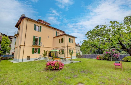 Brovello-Carpugnino Villa | 220 m² Villa ∙ 4 bedrooms ∙ 7 guests