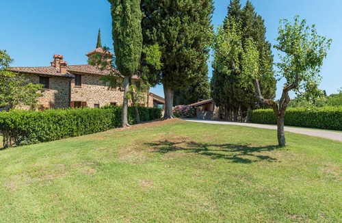 Paciano Villa | 220 m² Villa ∙ 7 bedrooms ∙ 14 guests