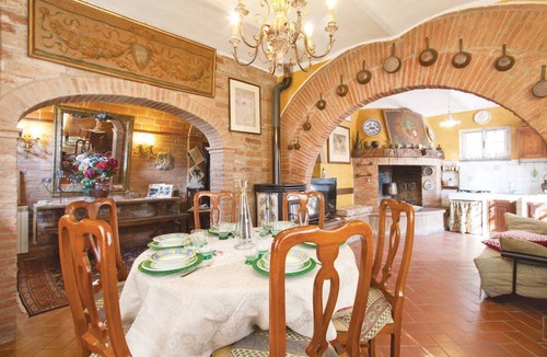 Castiglione del Lago House | 230 m² House ∙ 6 bedrooms ∙ 12 guests
