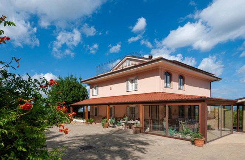 Servigliano House | 240 m² Maisonette ∙ 7 bedrooms ∙ 14 guests