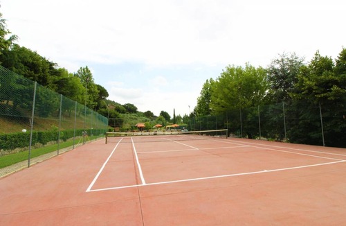 Bivio Lugnano Villa | 240 m² Villa ∙ 9 bedrooms ∙ 18 guests