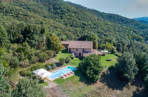 Gambassi Terme Villa | 240 m² Villa ∙ 4 bedrooms ∙ 8 guests