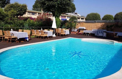 Naples Hotel | 25 m² Hotel ∙ 127 guests