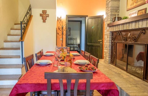 Casenuove House | 250 m² House ∙ 1 bedroom ∙ 16 guests