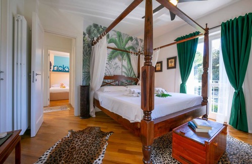 Ronchi Resort | 250 m² Luxury rental ∙ 5 bedrooms ∙ 10 guests