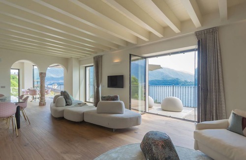 Gravedona Villa | 250 m² Villa ∙ 3 bedrooms ∙ 6 guests