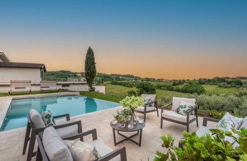 Macchino Villa | 250 m² Villa ∙ 3 bedrooms ∙ 6 guests
